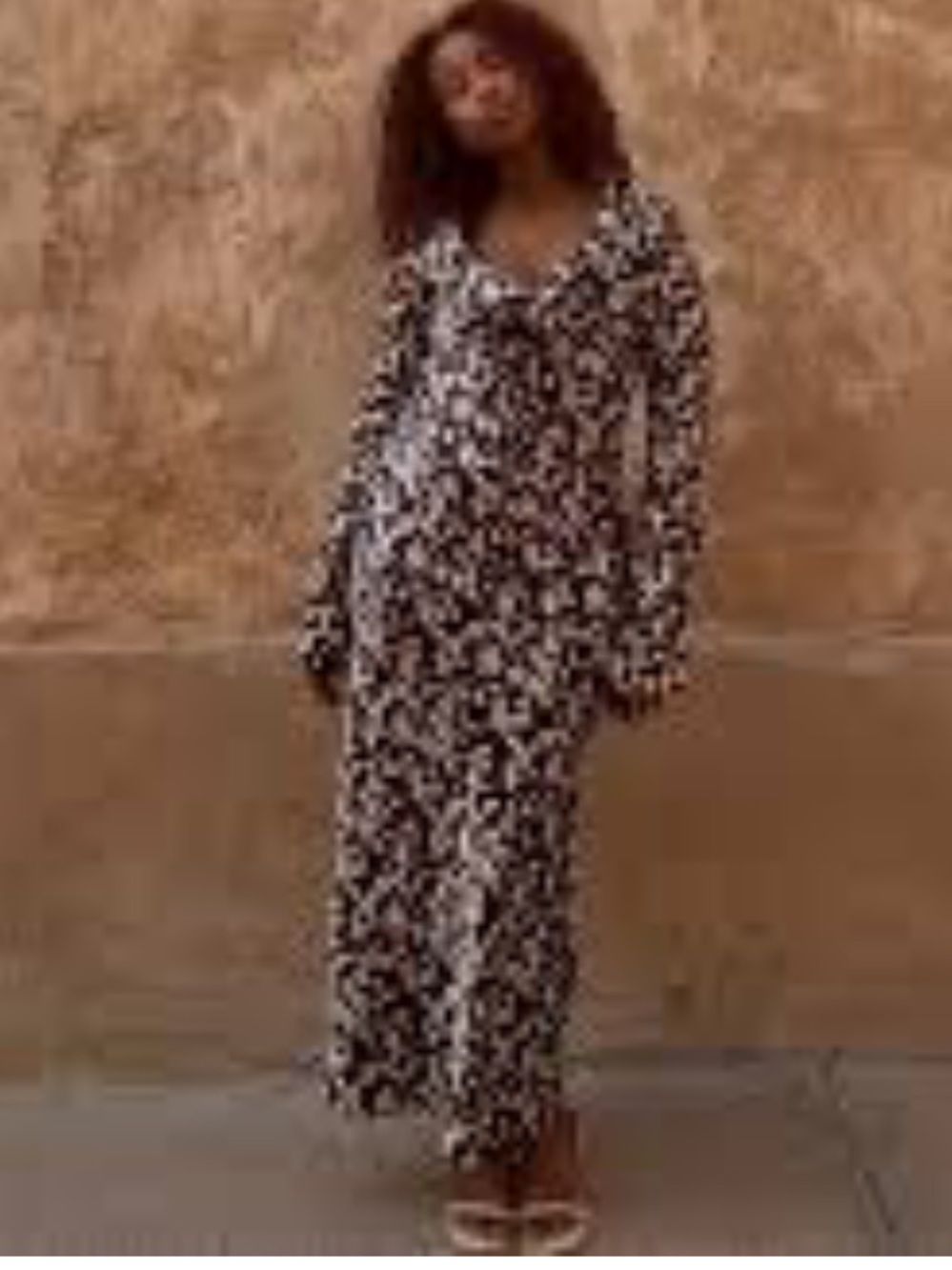 Zara bloggers fave Brown & White Printed Long flare Sleeve maxi Dress - Picture 3 of 10